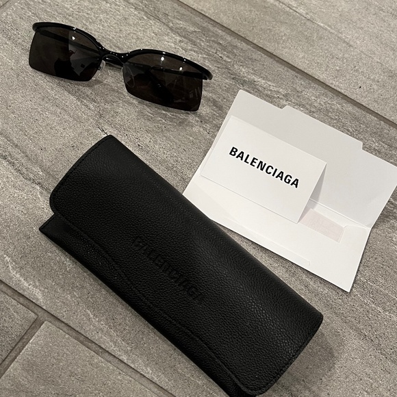 Balenciaga Sunglasses Unisex BB0045SA - Picture 1 of 6